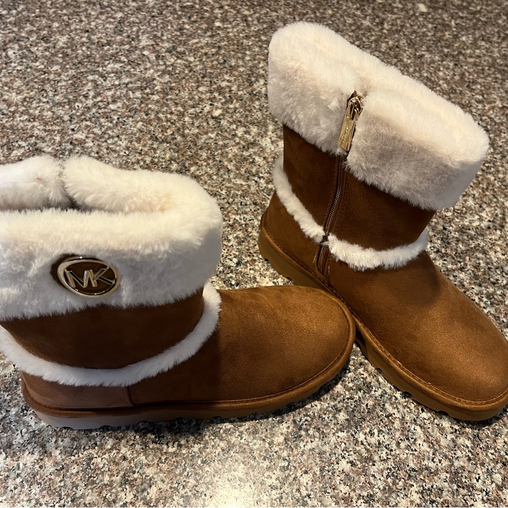 Girls size 5 Michael Kors short zip boots. Brand new with tags.